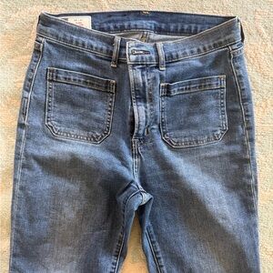 GAP women’s high rise flare Jeans size 6